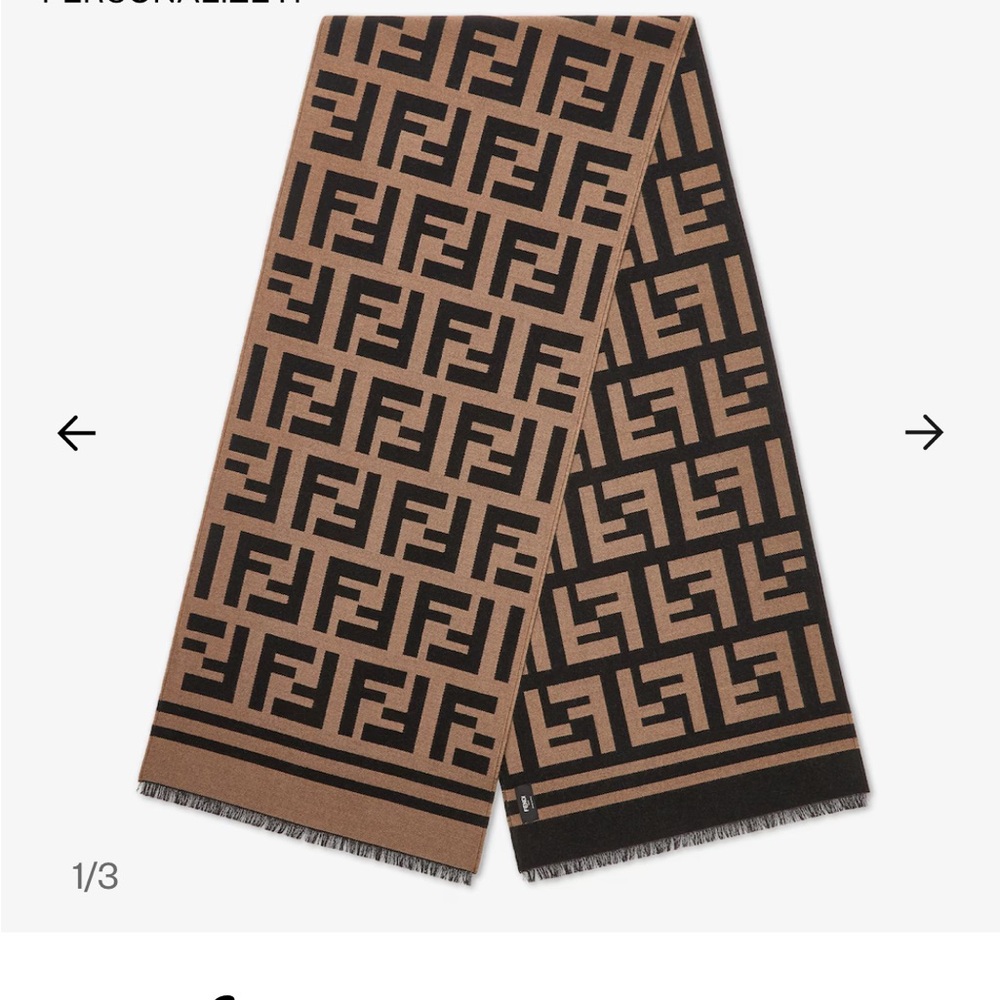 🌿authentic Fendi blanket scarf new with box and bag